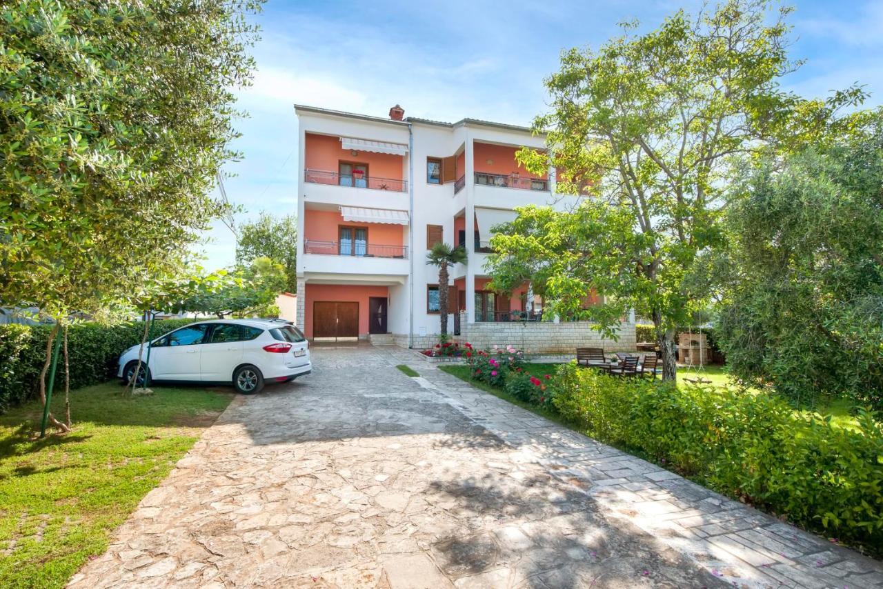 Apartments Adria โรวีน ภายนอก รูปภาพ
