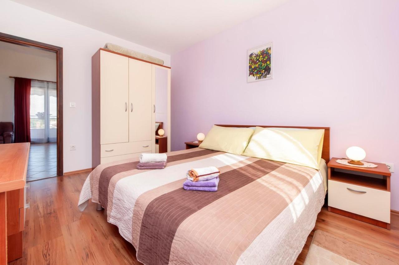 Apartments Adria โรวีน ภายนอก รูปภาพ