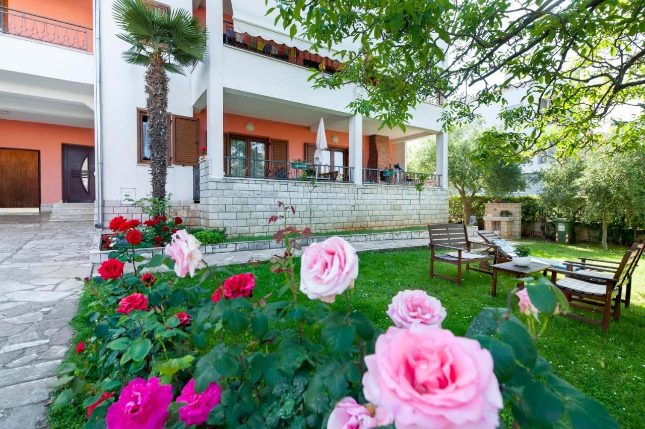 Apartments Adria โรวีน ภายนอก รูปภาพ